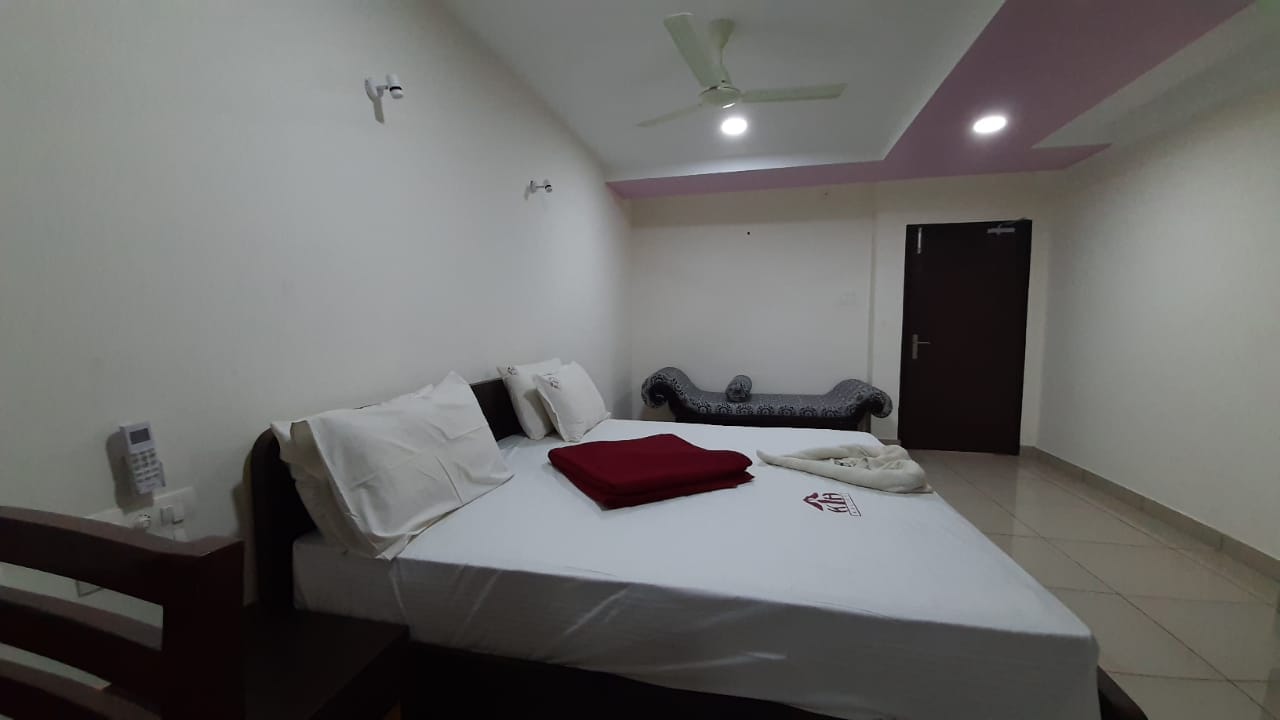 Kalyan Tourist Home - Tap to explore photos