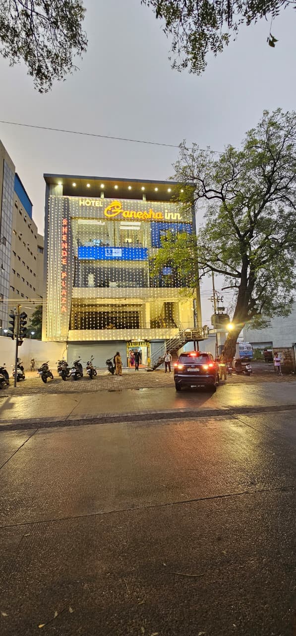 Hotel Ganesha Inn - Tap to explore photos