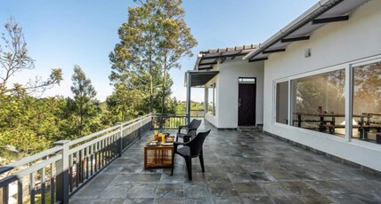 Wattle Grove - 1BR Golden Cabin Room Type - Bedroom 2