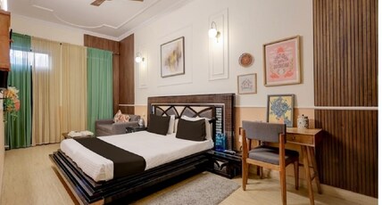 Royal Spark Residency Room Type - Deluxe Room