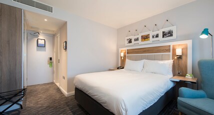 Holiday Inn LONDON - SHEPPERTON Room Type - 1 Double Standard