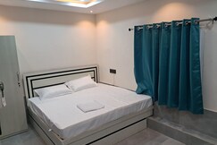 Rameshwaram Fastfood & Guest House