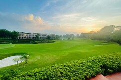 Beautiful Apartments at Tarudhan Valley Golf Resort, Manesar