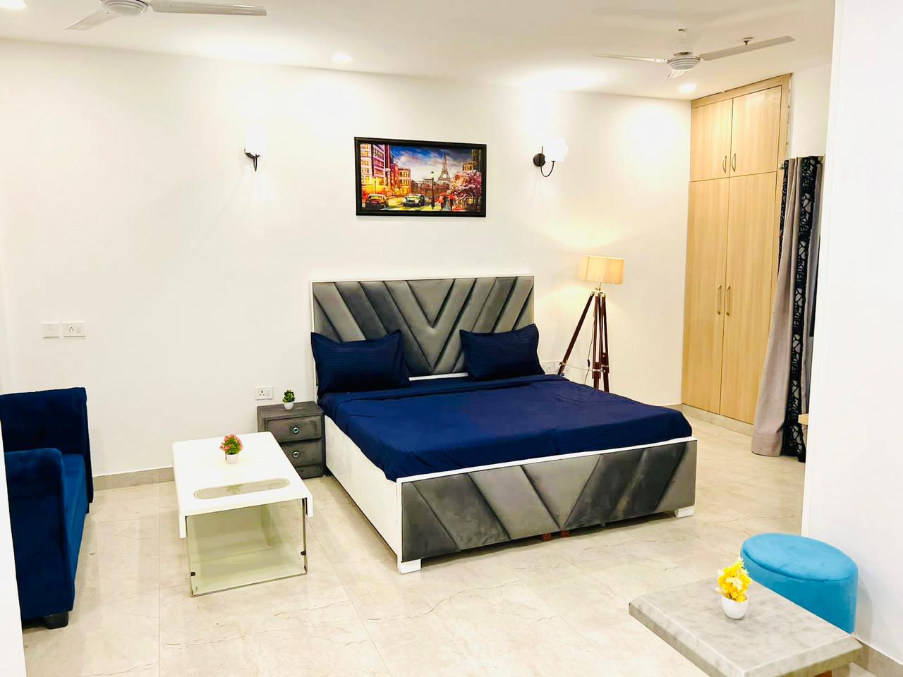 Noida Luxury 2 Bedroom Suite - Tap to explore photos