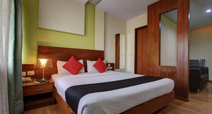 Collection O Sri Sai Palace Room Type - Classic