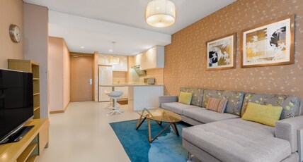 Holiday Inn Express (Beijing Yizhuang) Room Type - 2 Bedroom Suite Dining Kitchen