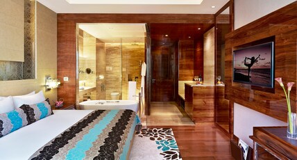 Taj City Centre, Gurugram Room Type - Taj Club Room with Cocktail Hour
