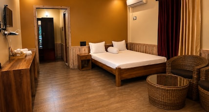 Villa De Hollong Jungle Resort Room Type - Deluxe Ac Room Villa De Hollong Jungle Resort Room Type - Deluxe Ac Room