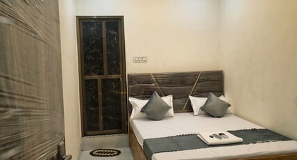 Hotel - Maa Annapurna ROOMS available Room Type - Annpurna ROOM s = 101( TV+ AC Rooms) with attached washroom.