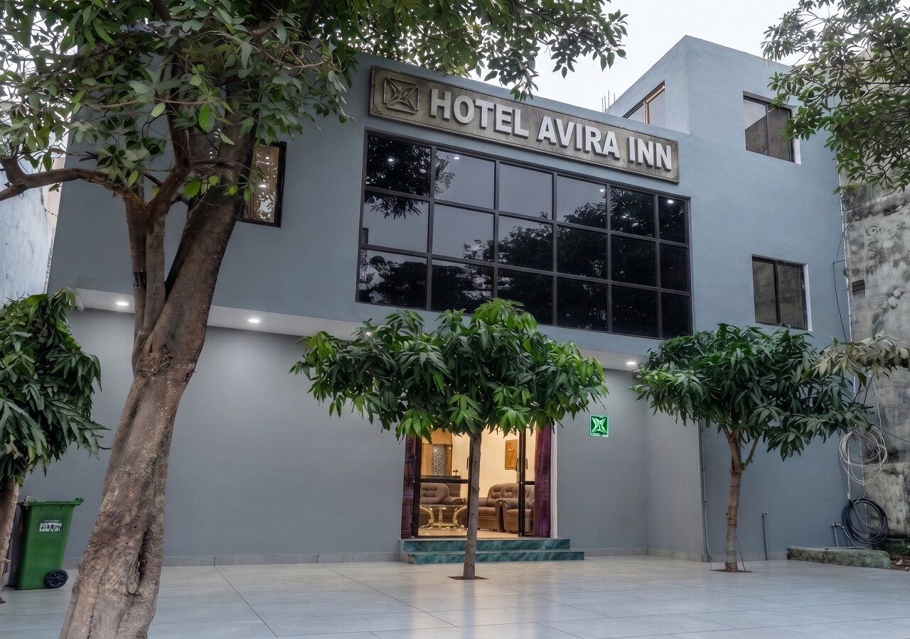 Hotel Avira - Tap to explore photos