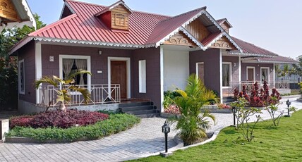 Vanbilas family tourism Room Type - Garden View Deluxe Cottage