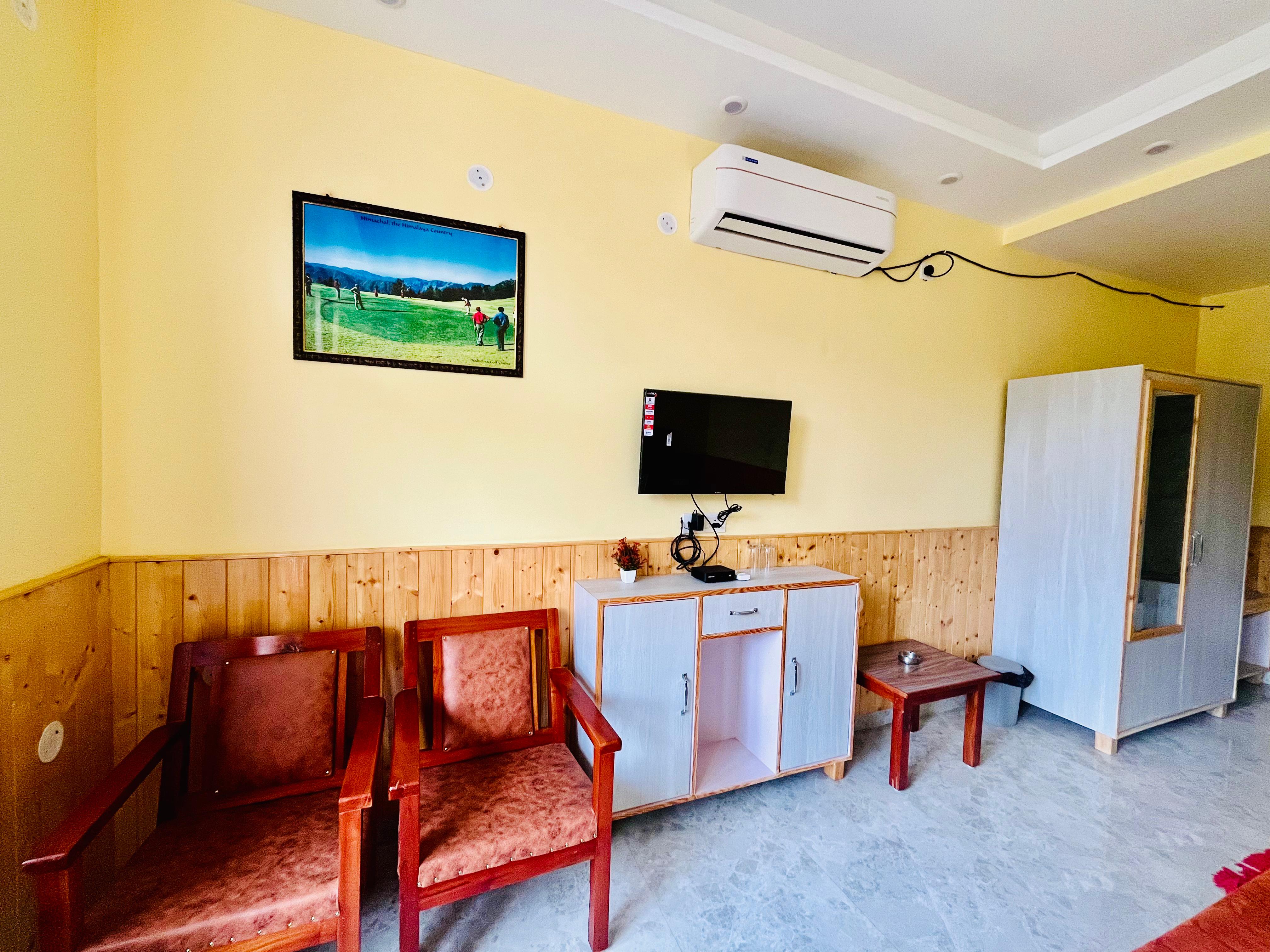 PC KUNJ HOMESTAY & RESTAURANT - Tap to explore photos