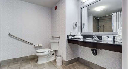 Hampton Inn & Suites by Hilton Brantford Conference Centre Room Type - 2 QUEEN BEDS OTHER NONSMOK