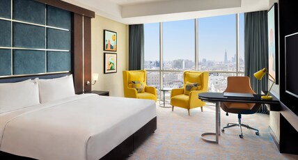 Holiday Inn Riyadh Al Malaz Room Type - 1 King Premium Downtown View Holiday Inn Riyadh Al Malaz Room Type - 1 King Premium Downtown View