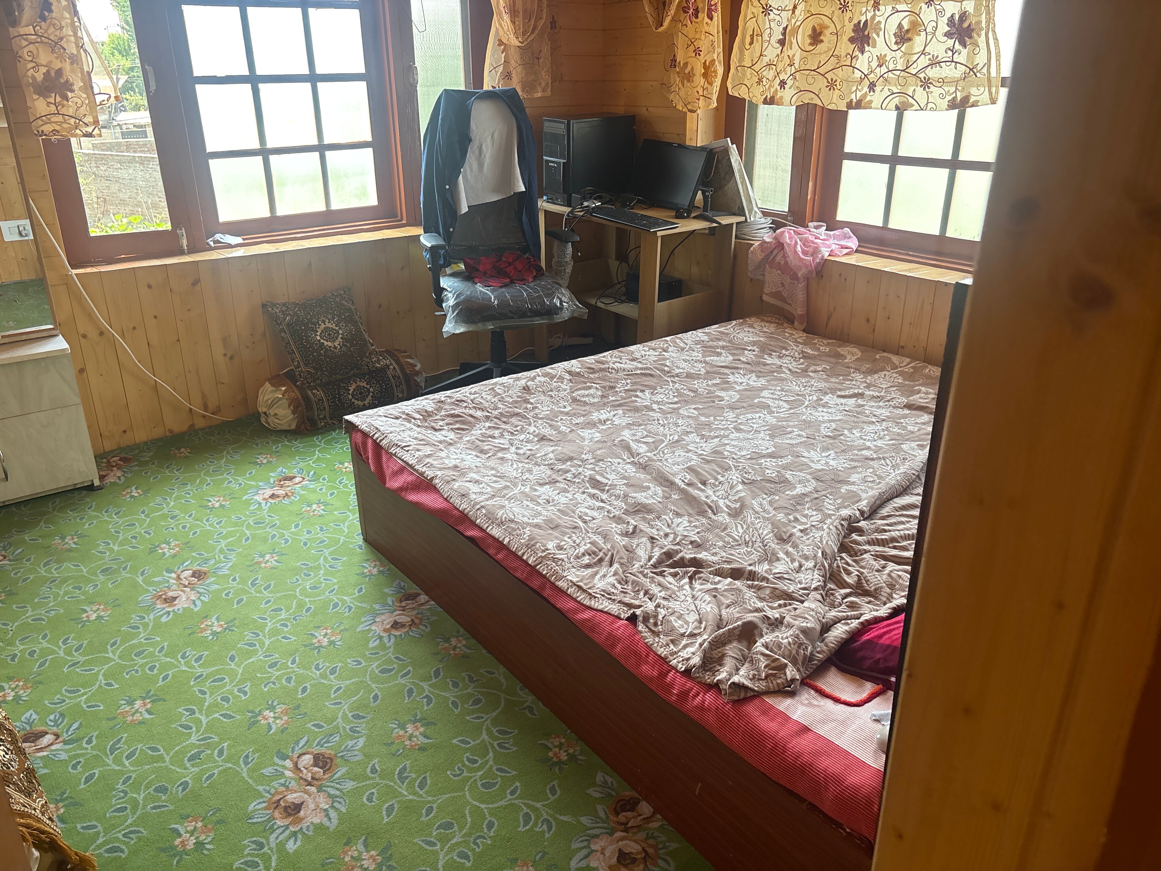 Hafiz guest house - Tap to explore photos
