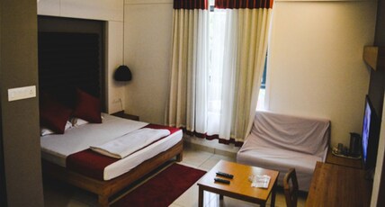 Hotel Vardan Room Type - AC Deluxe