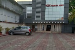 K K Tourist Home