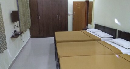 Royal Suvarna Comforts Room Type - 4 Bedded Dormitory Non AC