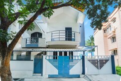 Palm Tree Hotel
