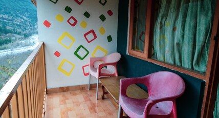 La Vaca India Hostel Manali | Rooms & Dorms Room Type - Mixed Dorm | 1 Bed in a 4 Bed Dormitory Room | Attached Washroom La Vaca India Hostel Manali | Rooms & Dorms Room Type - Mixed Dorm | 1 Bed in a 4 Bed Dormitory Room | Attached Washroom