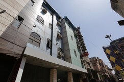 Hotel Topaz near New Delhi railway station
