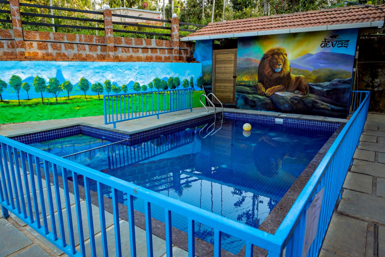 Devas Heritage Homestay 6BR with Pool by Homeyhuts - Tap to explore photos