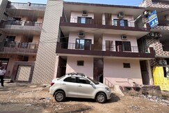 Himalaya Inn Guest House & PG