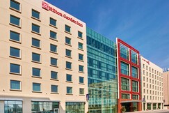 Hilton Garden Inn Dubai, Mall Avenue