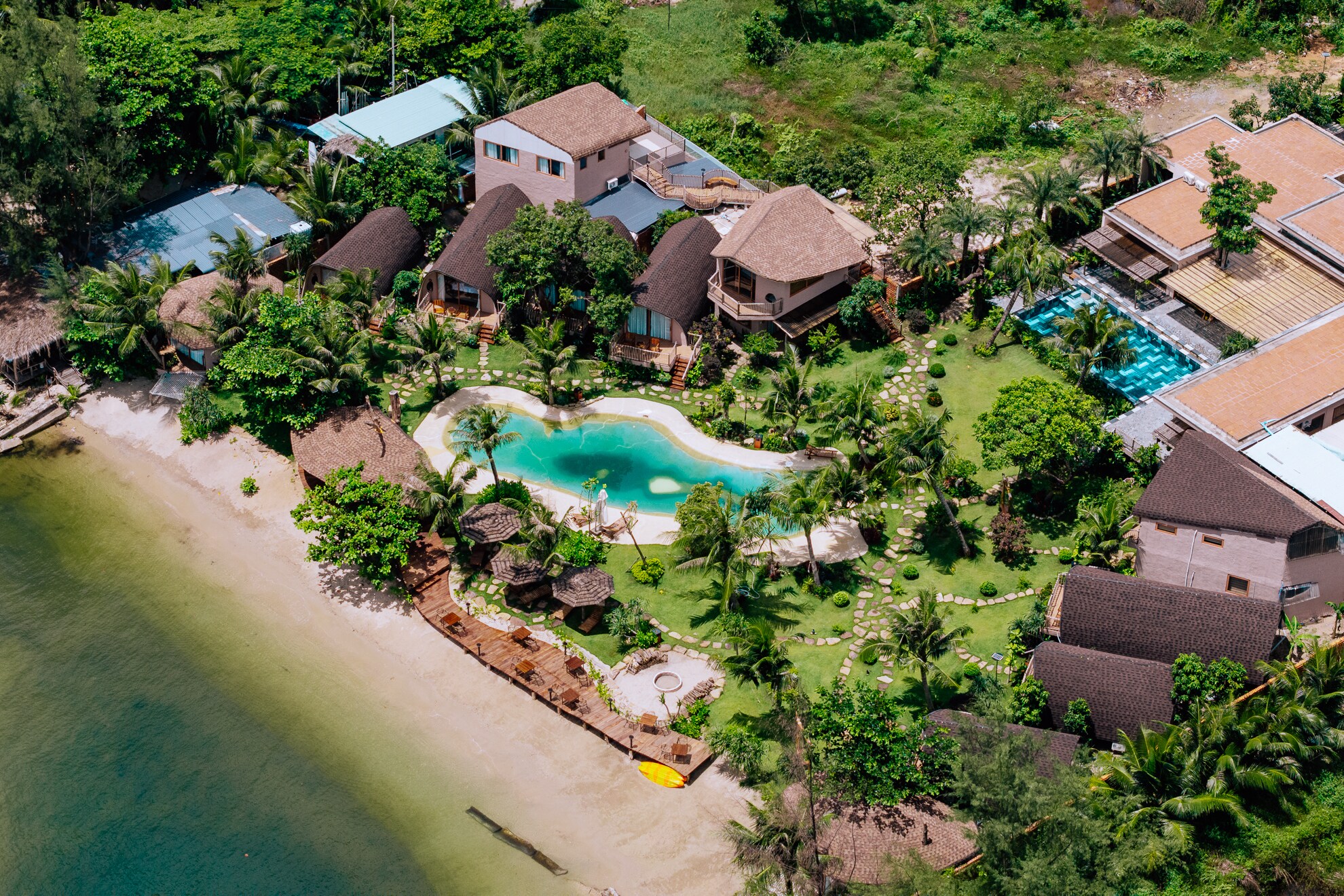 Sola Resort - Tap to explore photos