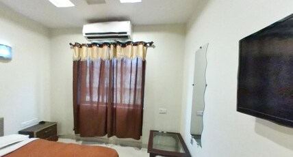 Hotel Shanu Room Type - DELUXE AC ROOM