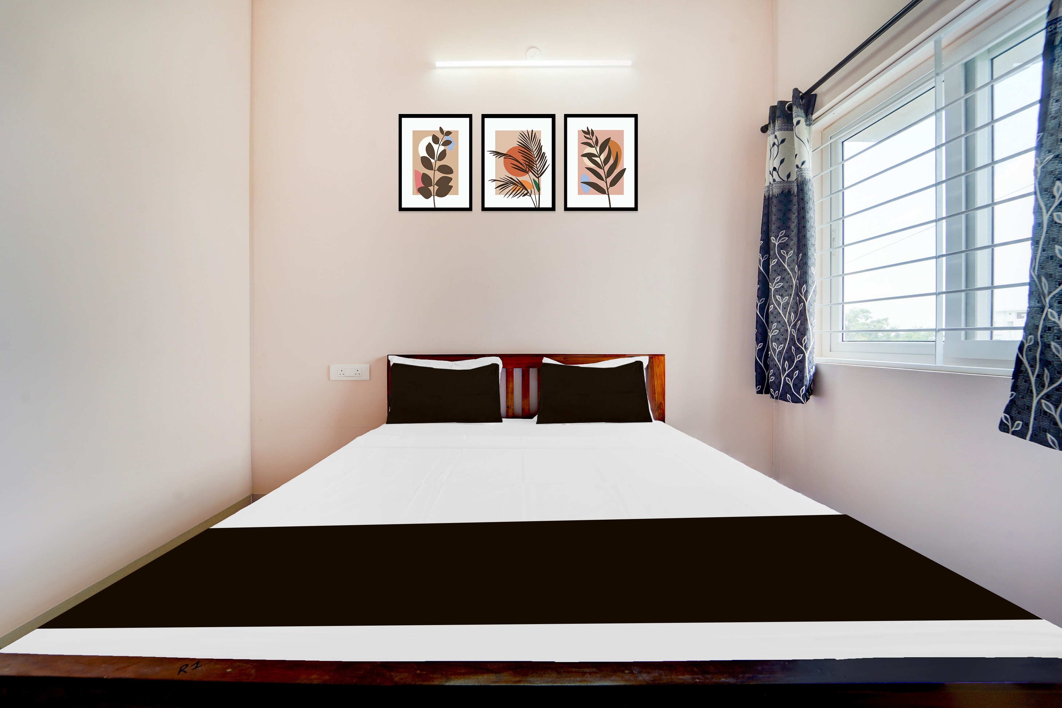 Hotel O by OYO Praneeth Residency - Tap to explore photos