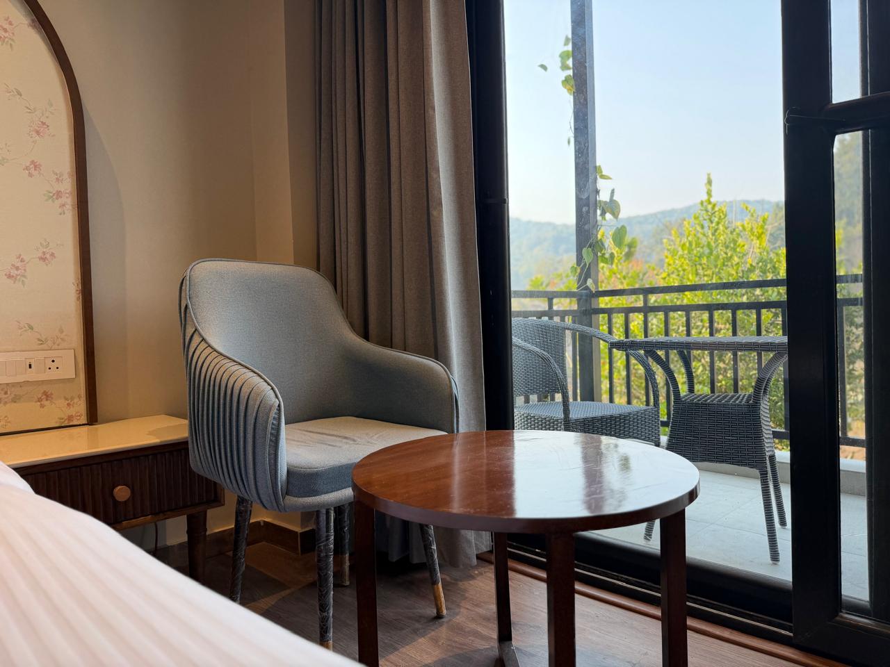 Saraiville - A Boutique Riverside Stay - Tap to explore photos