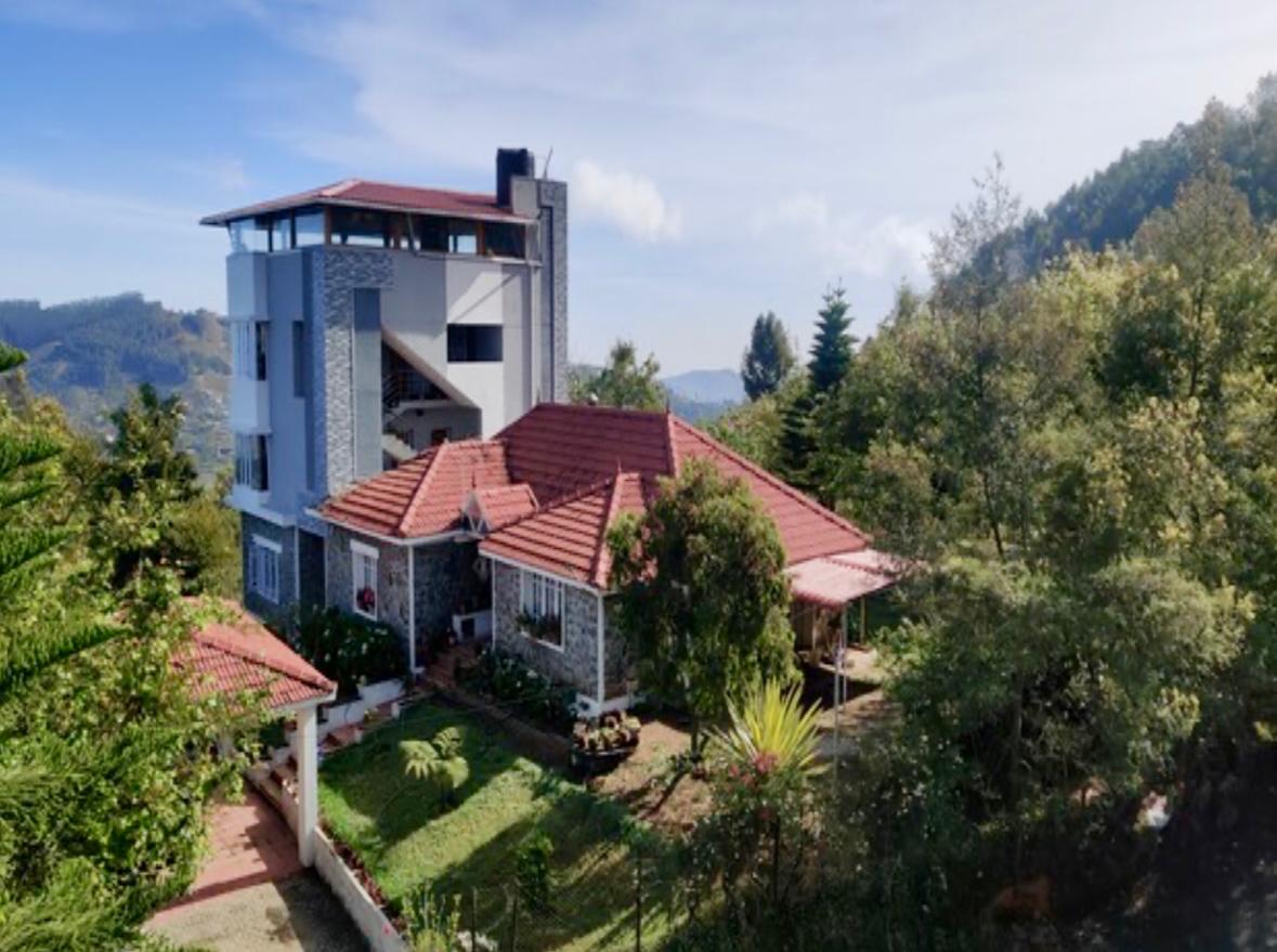 Skytop Homestay - Tap to explore photos