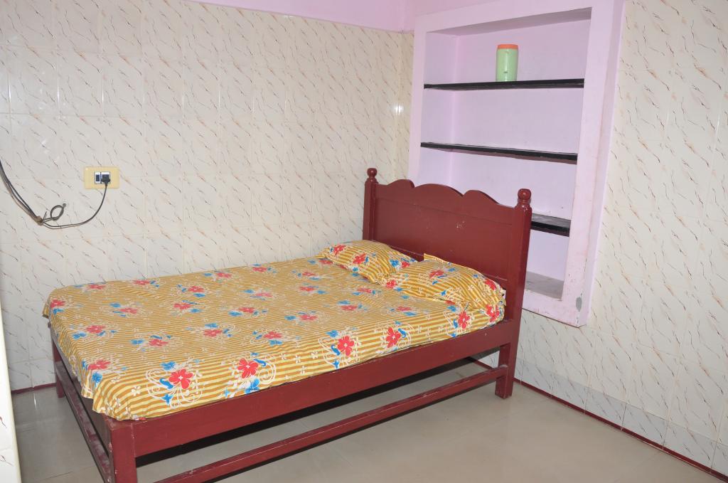 Amma tourist home - Tap to explore photos