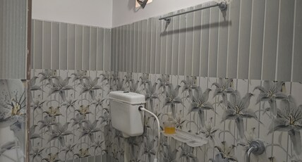 M/S. SALIMAR HOTEL Room Type - NON AC DOUBLE BEDS ROOM