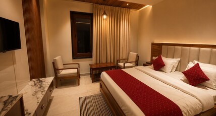 Hotel Kartikey Room Type - Lake View Premium Room