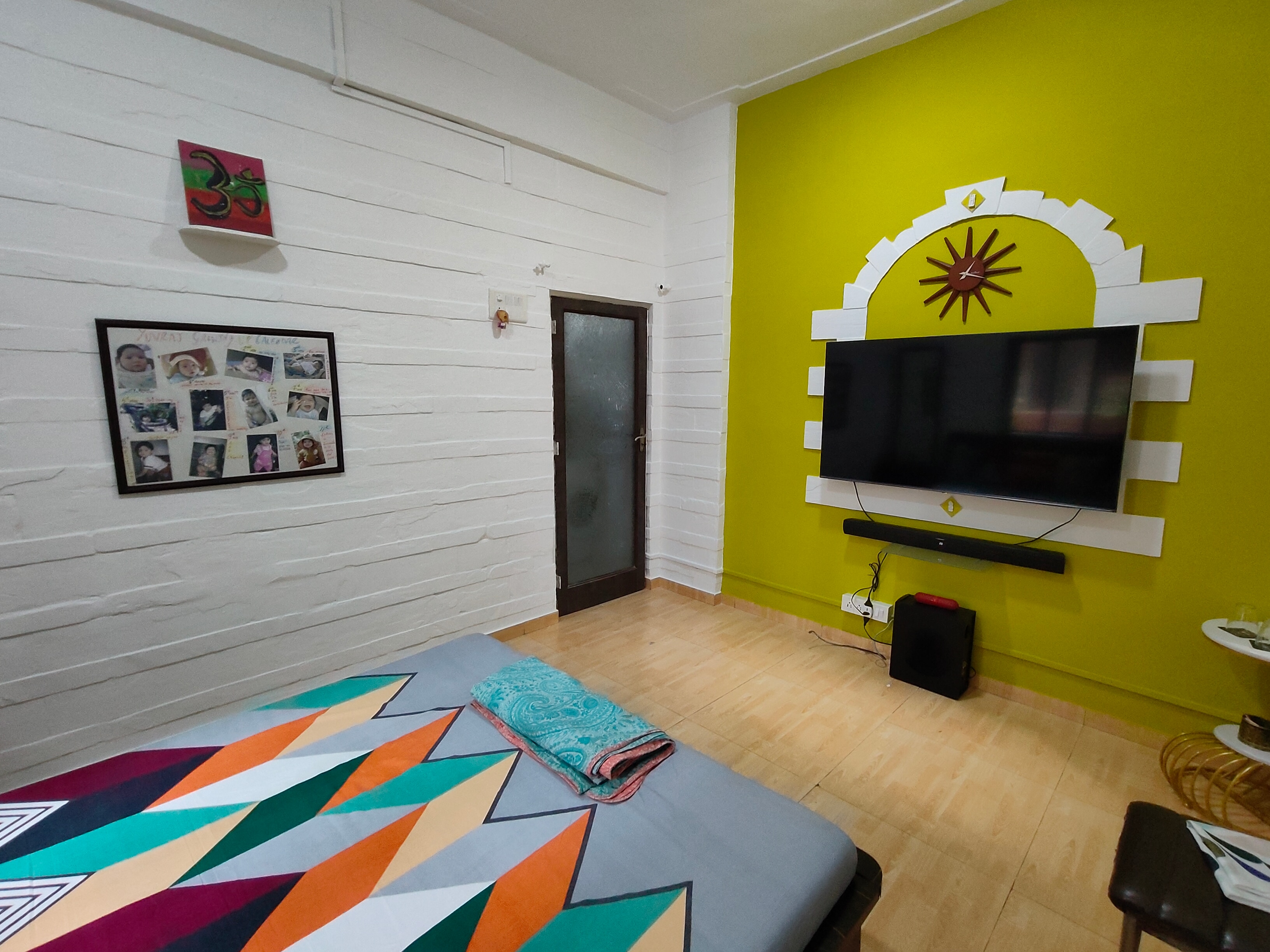 Luxe 2BHK with sea view Full furnished & serviced - Tap to explore photos