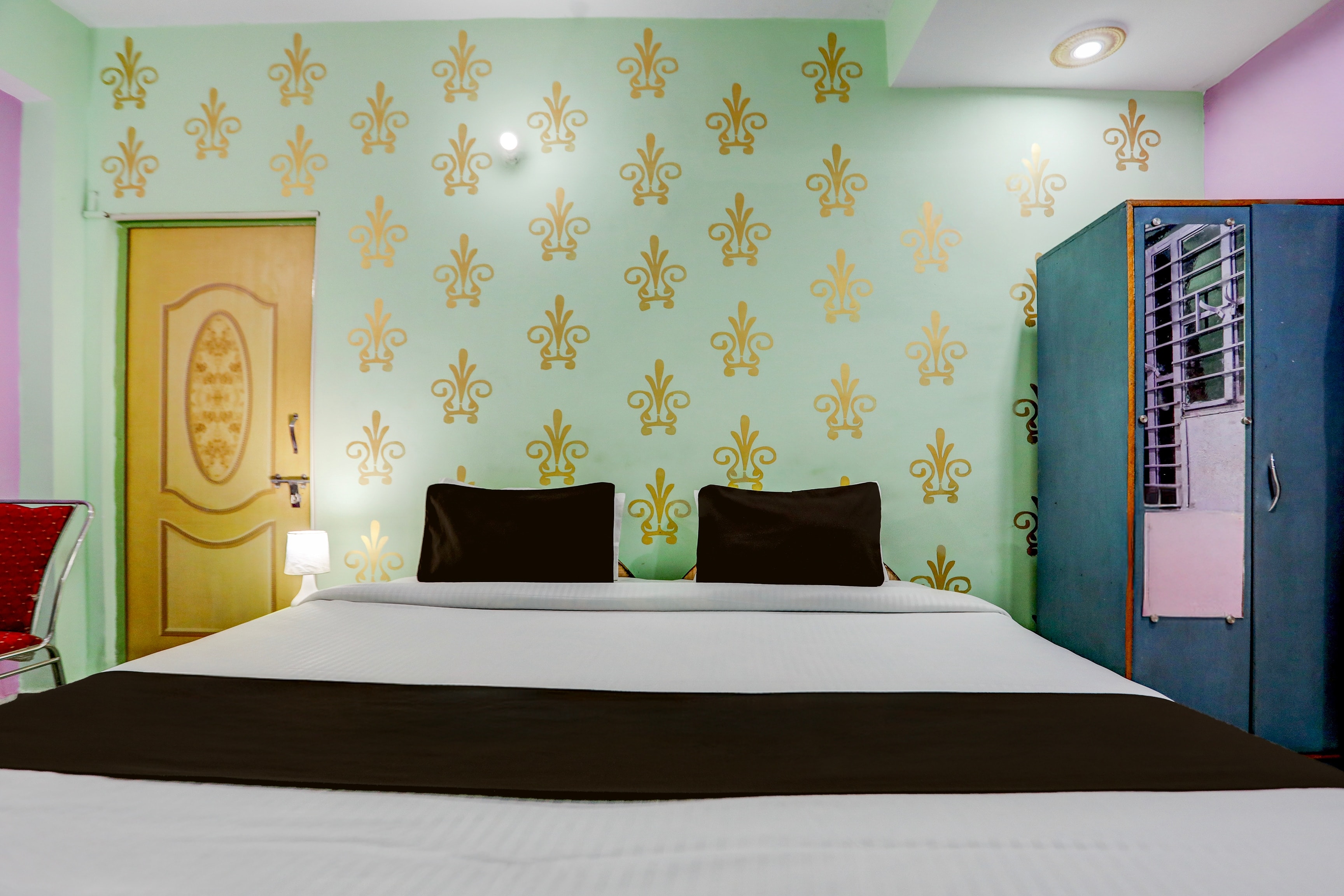 Super Hotel O Anjanpeer Post Office Hajipur Formerly Hotel New Urvashi - Tap to explore photos