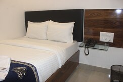 Tanvi Guest House