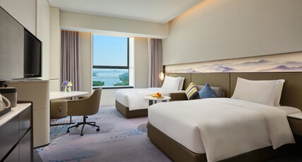 Crowne Plaza WUHAN DEVELOPMENT ZONE Room Type - 2 Twin Beds Standard