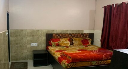 Galaxy Guest House Room Type - Classic non ac