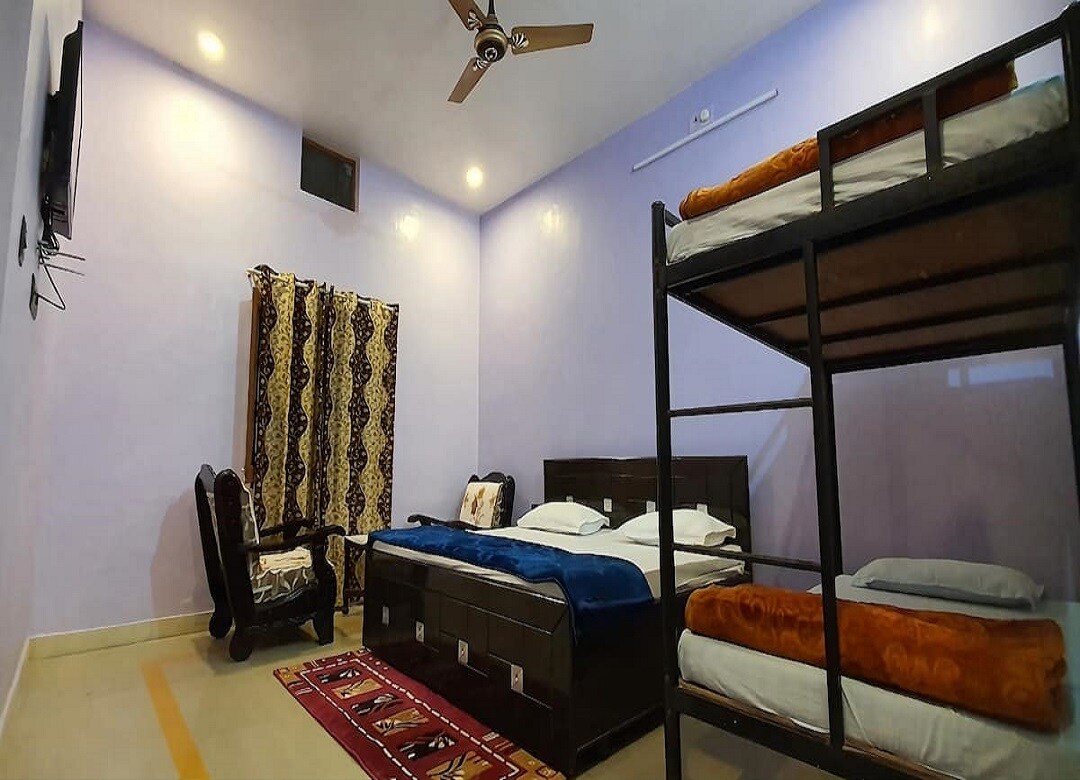 James Villa - Tap to explore photos