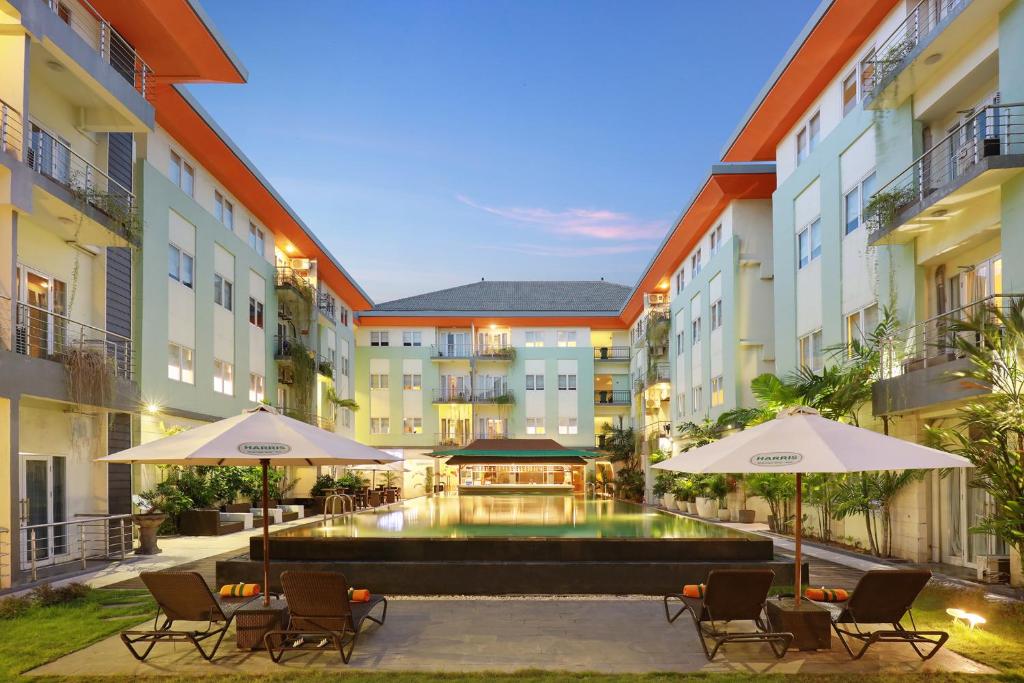 HARRIS Hotel & Residences Riverview Kuta - Bali - Tap to explore photos