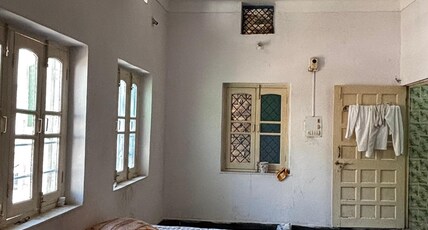 Jay home stays Room Type - Bedroom