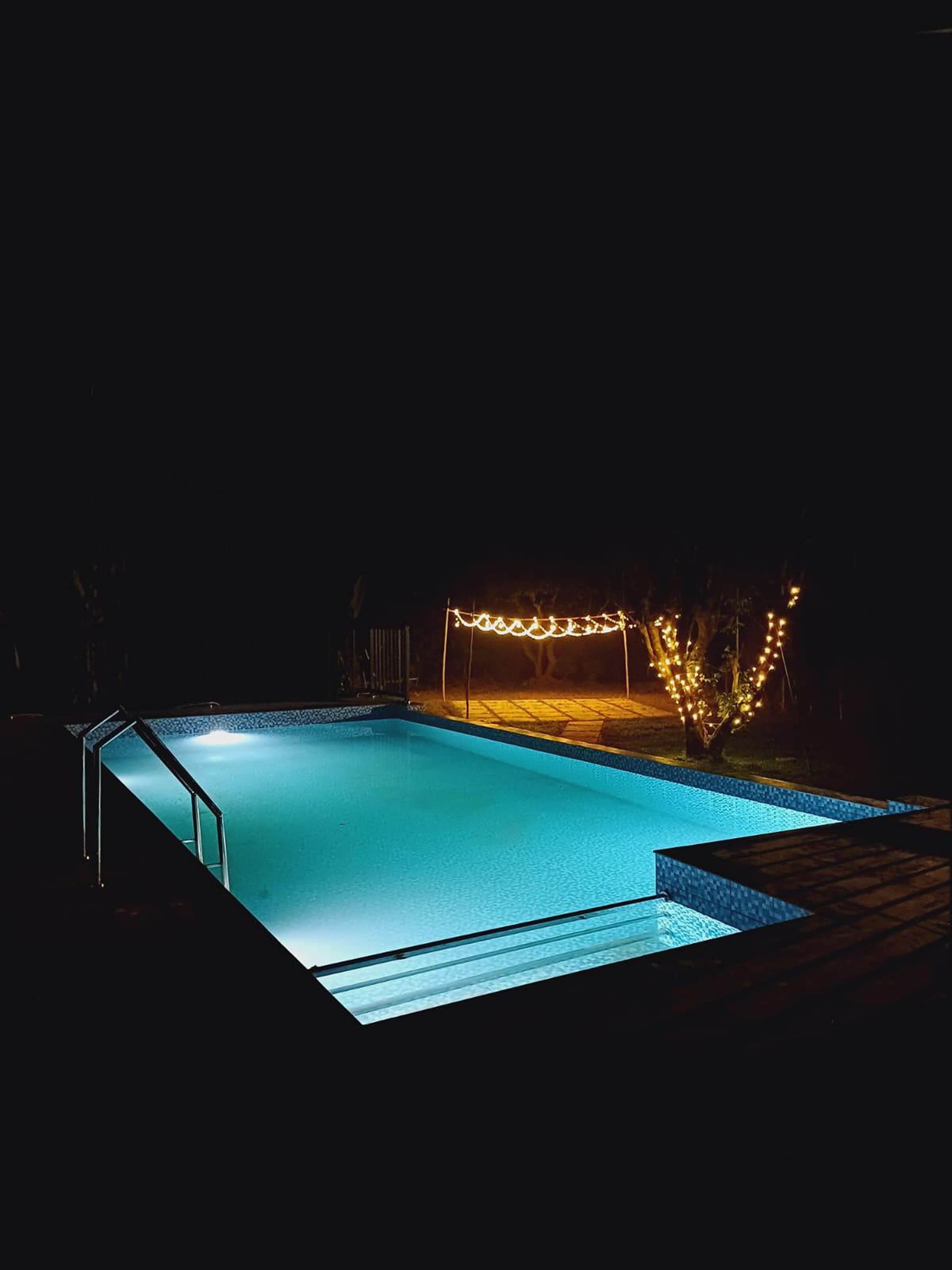 Casa Creek Inn Rooms and Pool - Tap to explore photos