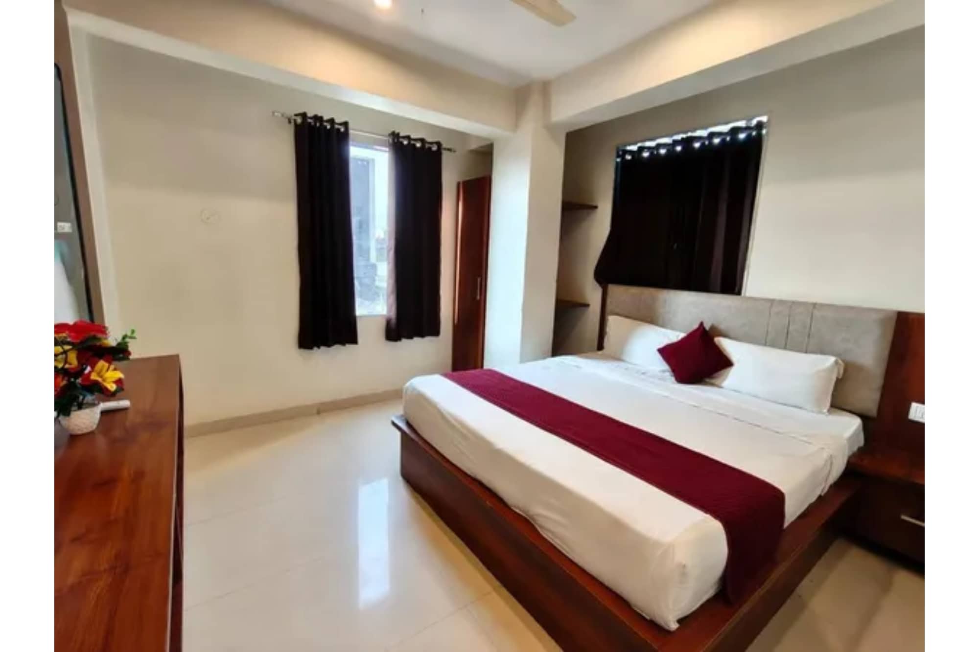 FabHotel Anand Palace - Tap to explore photos