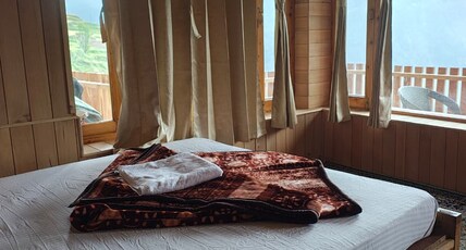 The Tirthan Valley Wooden House Room Type - Tirth View