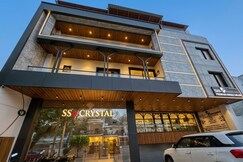 HOTEL SS4 CRYSTALS