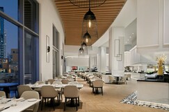 JW Marriott Hotel Marina