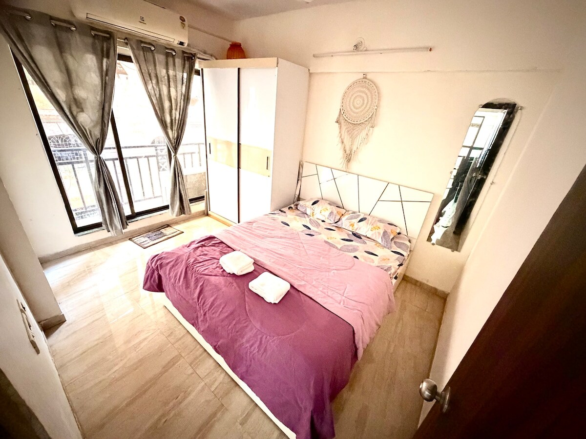 Elegant Cozy 1BHK Flat in Powai - Tap to explore photos